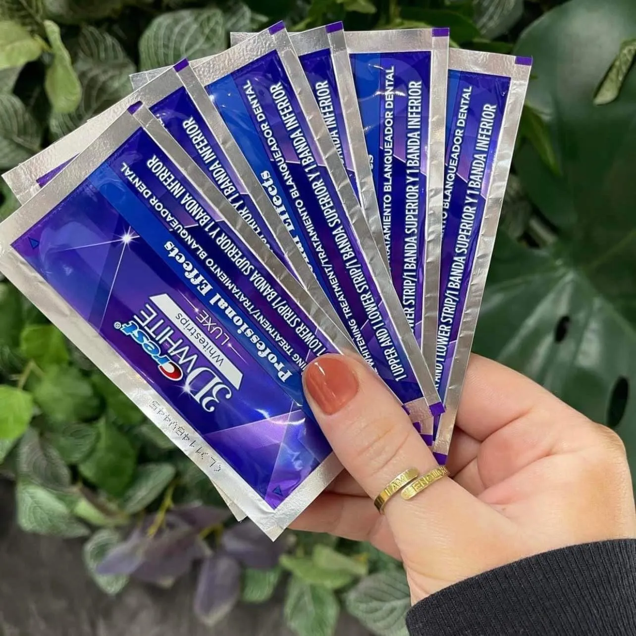 28168 whitening strips with led